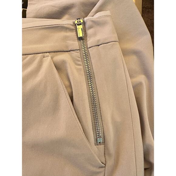 Athleta Tribeca light gray pants size 16 - Picture 6 of 12